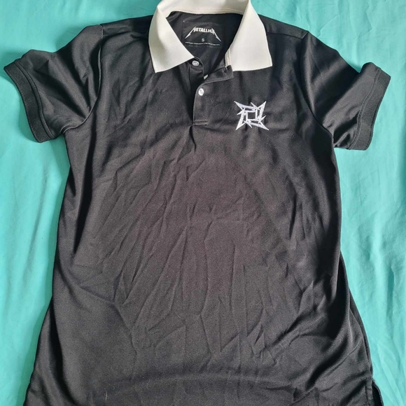 3/$50 Collared Metallica shirt 👕 unisex sz small. - Picture 2 of 4